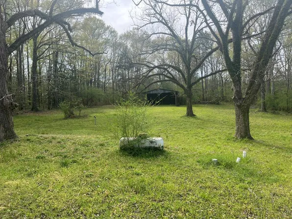 1433 Sam McNeil Ln, Gloster, MS 39638