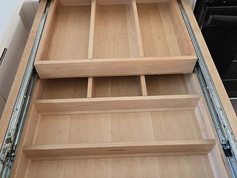 Customized drawer for forks, knifes, etc.