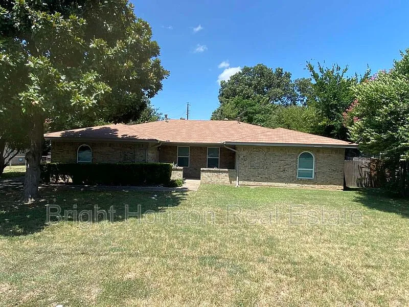Building Photo - 1017 Mullins St