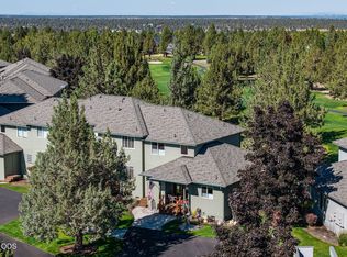 1124 Golden Pheasant Dr, Redmond, OR 97756