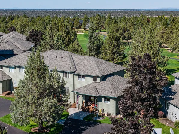 1124 Golden Pheasant Dr, Redmond, OR 97756