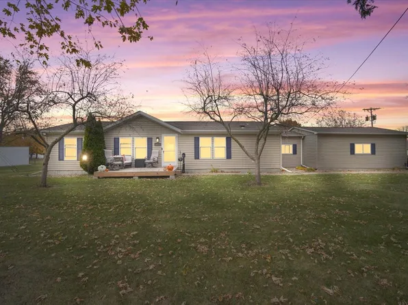 602 W 6th St, Minonk, IL 61760