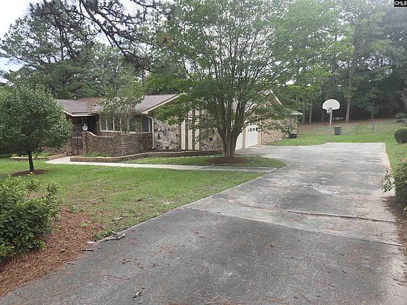 4th image of 77 Northlake Rd