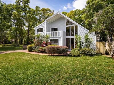 6720 N River Shore Dr, Tampa, FL, 33604