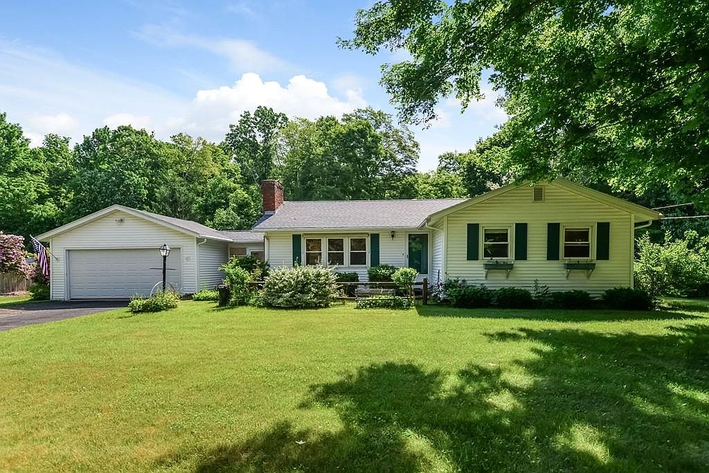 664 Old Post Rd, North Attleboro, MA 02760 Zillow