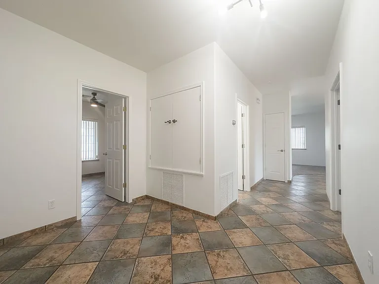 11513 W Kansas Ave — Photo 15