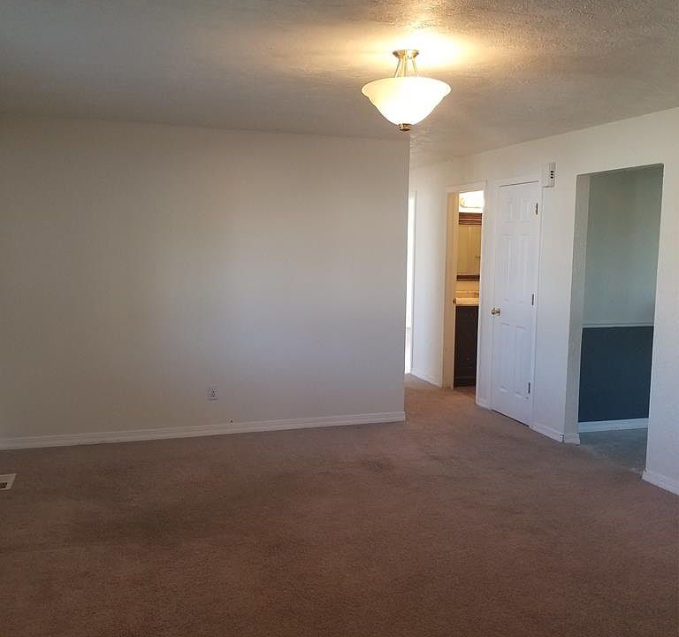 1st image of 418 Berrett Ave