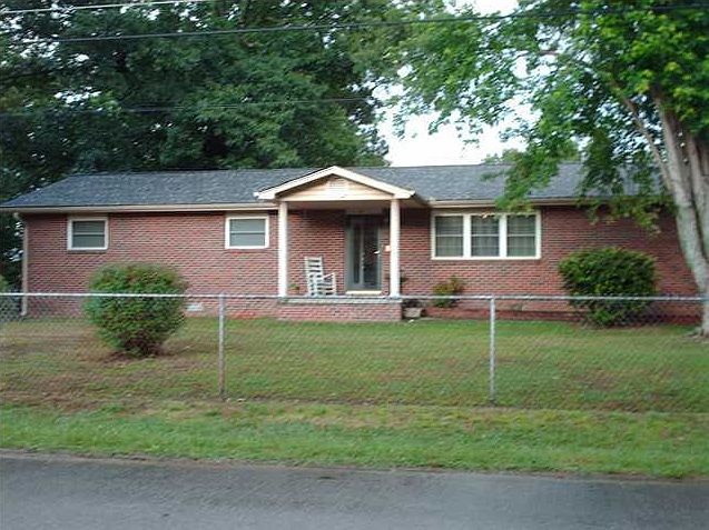 1st image of 42 Deevue Ln