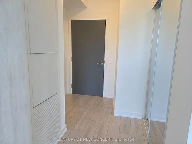 5858 Yonge St #323 — Photo 11