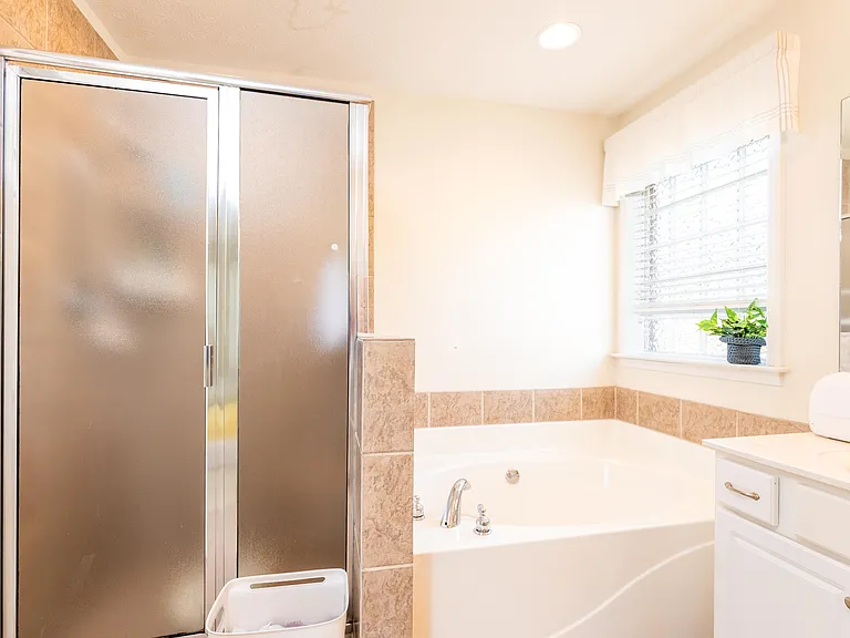 9260 Harrington Cir — Photo 17