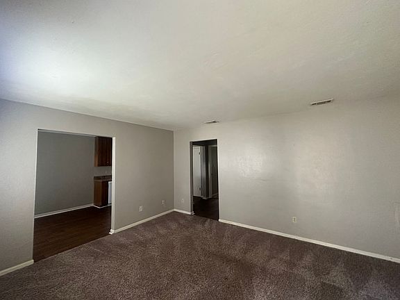 2nd image of 1401 Shallow Brk