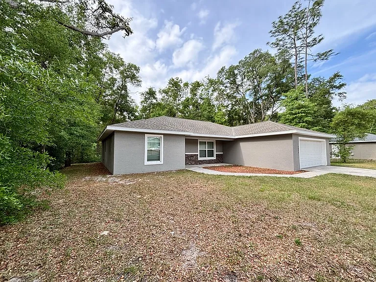 9892 SW 189th Cir — Photo 3