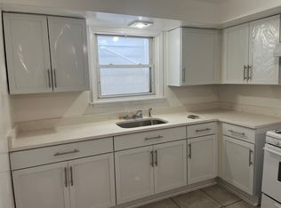 1716 W Cermak Rd #1, Chicago, IL 60608