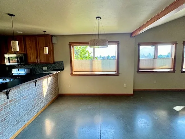4020 Annie St — Photo 47
