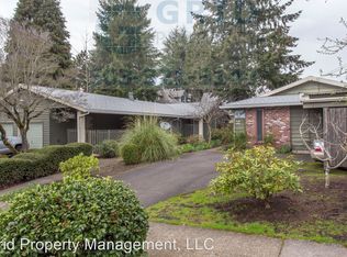 2947 NE Everett St, Portland, OR 97232