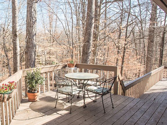 Front porch sitting area