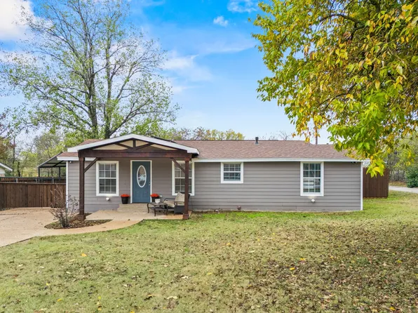 5700 Linda Dr, Watauga, TX 76148