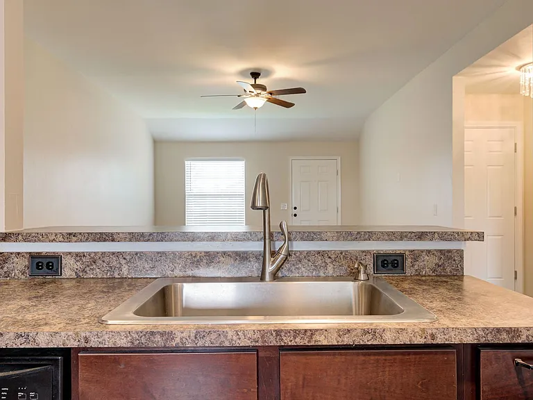 11705 NW 133rd St — Photo 13