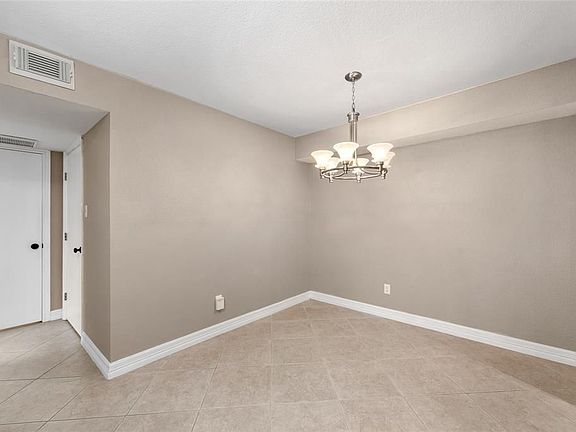 4th image of 4641 Wild Indigo St APT 423