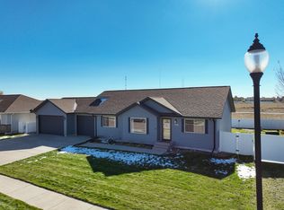 908 45th Ave NE, Great Falls, MT 59404