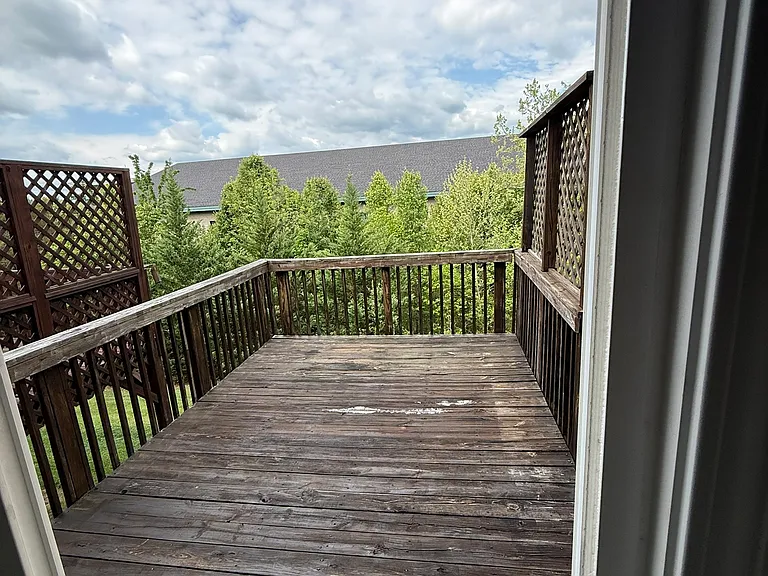 6748 Village Green Dr — Photo 23
