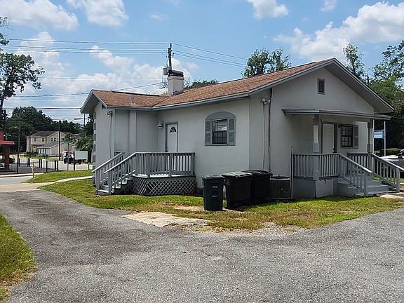 3rd image of 808 W Brevard St