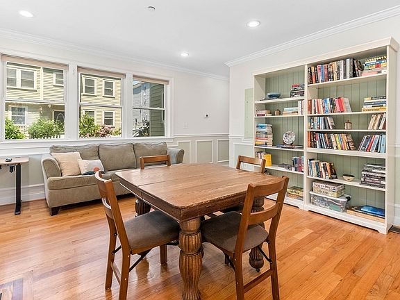 5th image of 24 Custer St #1