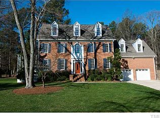 7600 Amesbury Dr, Chapel Hill, NC 27514