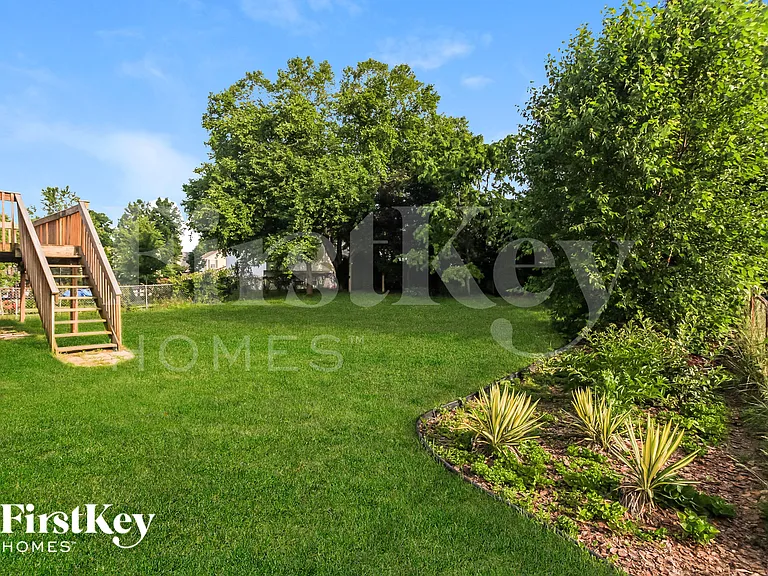 7386 Sterling Springs Way — Photo 15