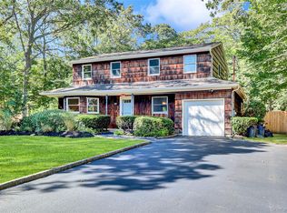 29 Cedar St, Centereach, NY 11720