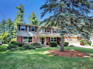 433 Fairview Way, Shawano, WI 54166