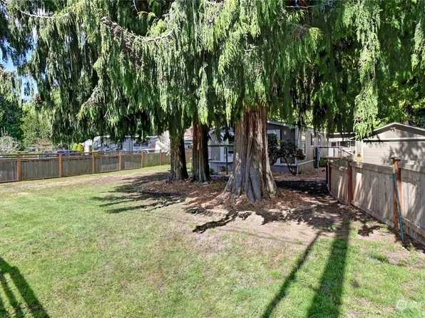 1286 Pilchuck Drive, Camano Island, WA 98282