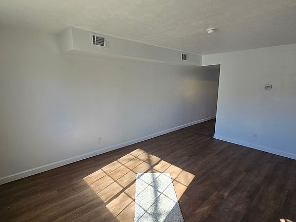 4th image of 454 N Central Ave Unit 3