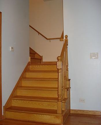 UPSTAIRS STAIRCASE