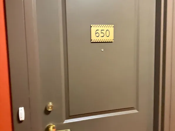 11211 Yonge St #650, Richmond Hill, ON L4S 0E9