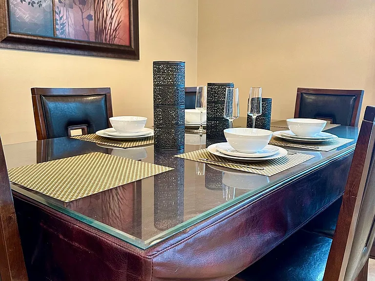 537 Evergreen St #8 — Photo 3
