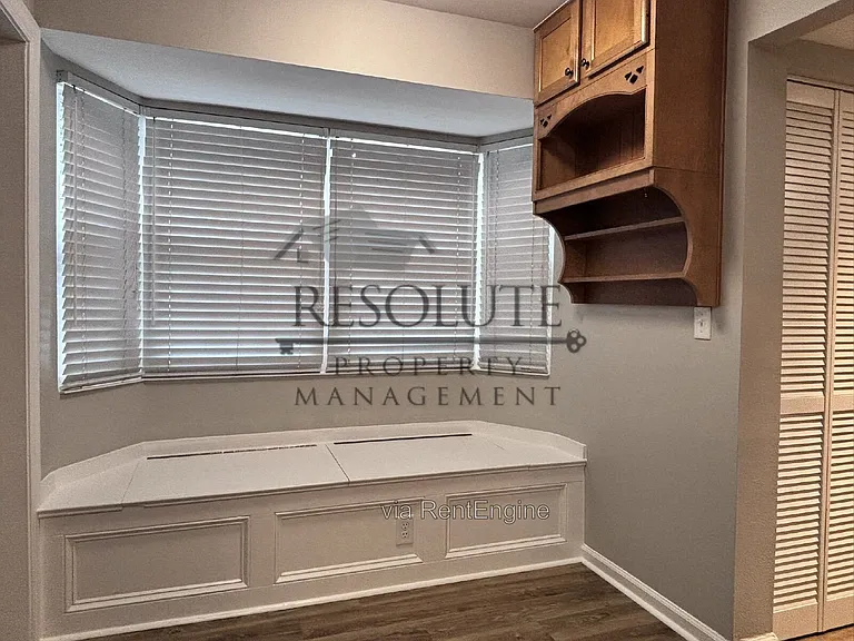 7825 Falcon Rest Cir — Photo 4