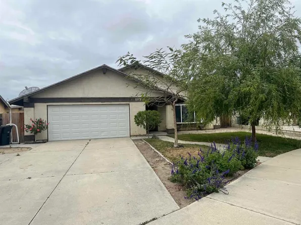 2372 Palmdale Cir, Hemet, CA 92545