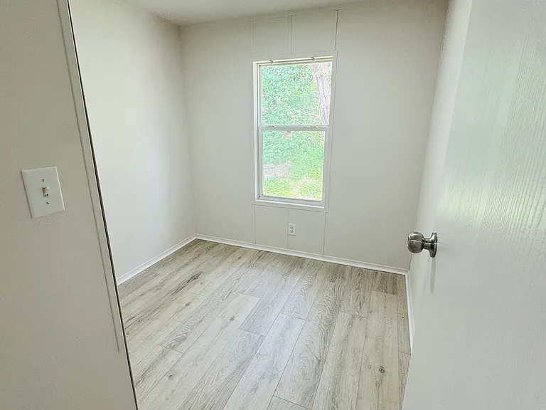 1020 Red Cloud Dr — Photo 2