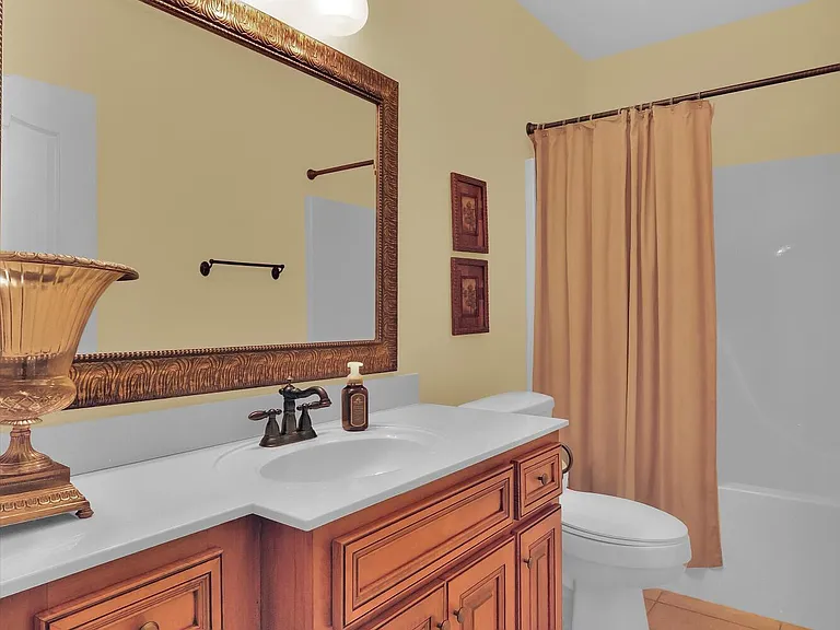 560 N Hubbards Ln — Photo 64