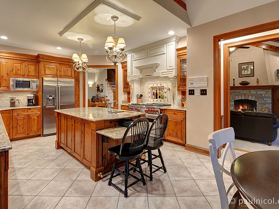 Island with seating and sink