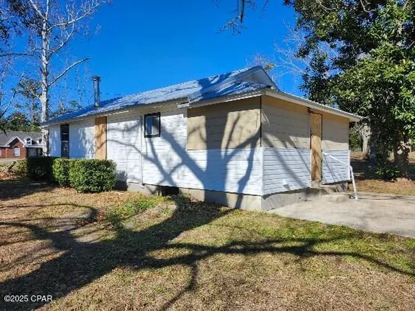 2098 River Rd, Sneads, FL 32460