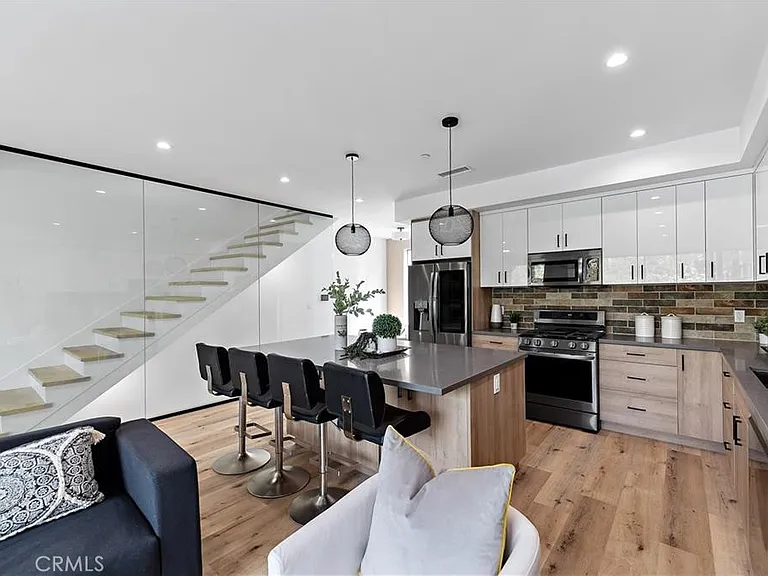 11858 W Flower Ln — Photo 9
