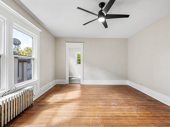 5th image of 338 Elmwood Ave APT 4
