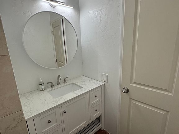 3rd image of 5053 SW 58th Ave #5