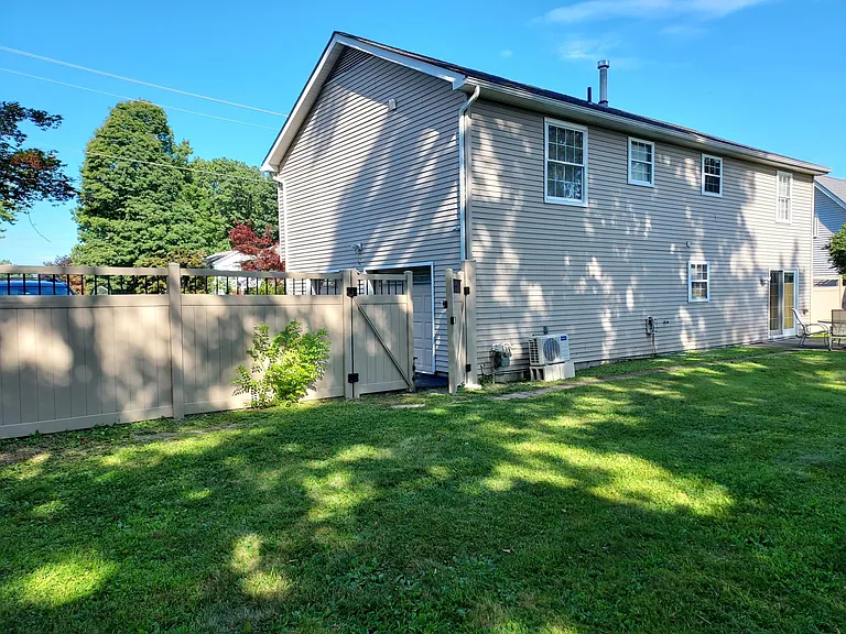 37 Hawk Ln — Photo 8