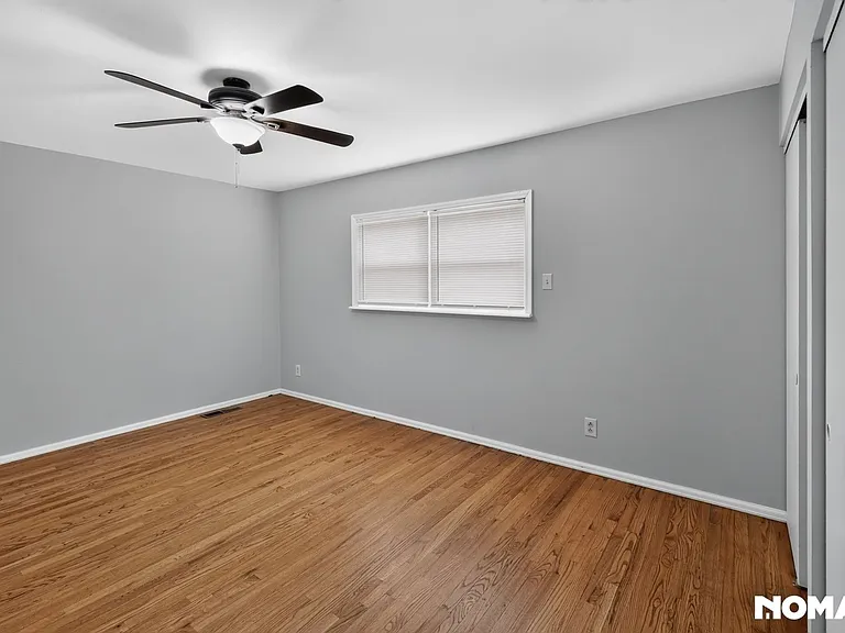 1835 Ardmore Dr — Photo 8