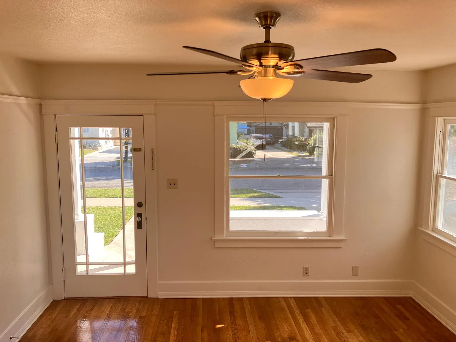 2 bed, 1196 sqft, $3,700 — Photo 3