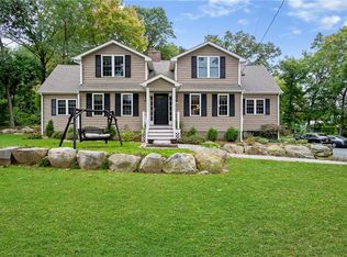 283 Middle Rd, East Greenwich, RI 02818