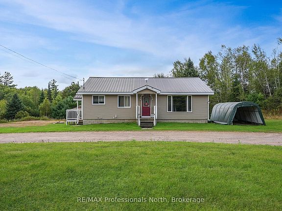 3rd image of 4072 Gelert Rd
